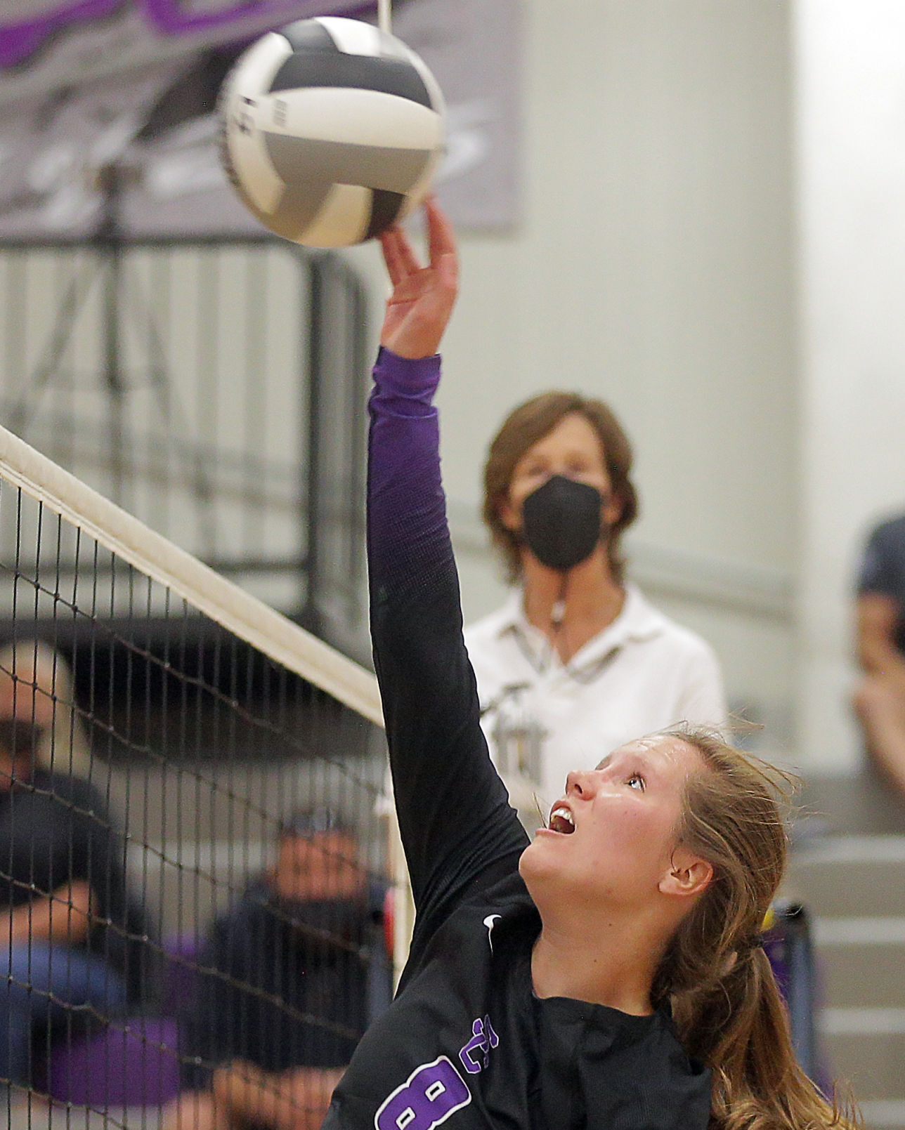 Truckee at Spring Creek Volleyball 46.jpg